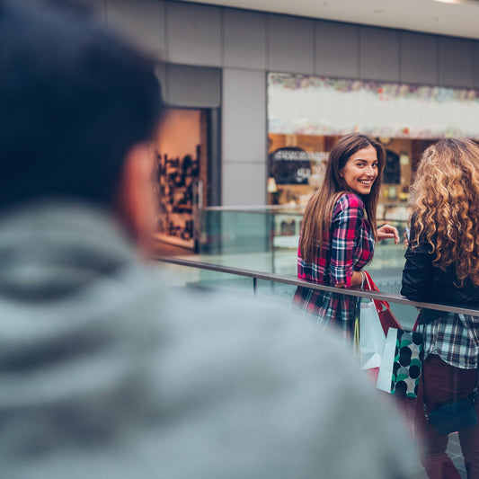 How to Start a Conversation with an Attractive Stranger Using Rocketbook - Rocketbook Australia